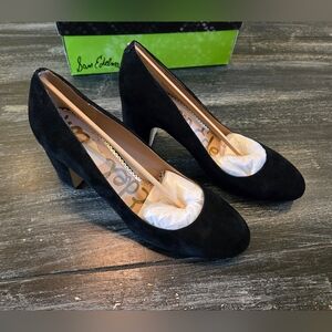 Sam Edelmen "Junie" Style Pumps, Black Suede (Insole Damage Inside Right Heel)